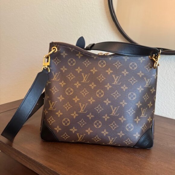 Louis Vuitton Monogram Odeon MM in Black - Picture 8 of 10